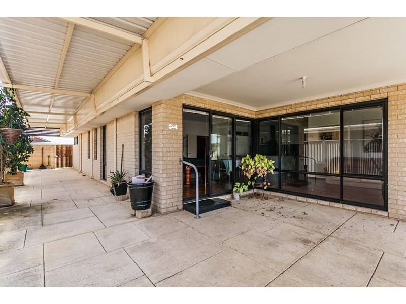 15 Bundera Road, Southern River WA 6110