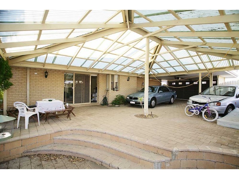 47 Dellar Road, Maddington WA 6109