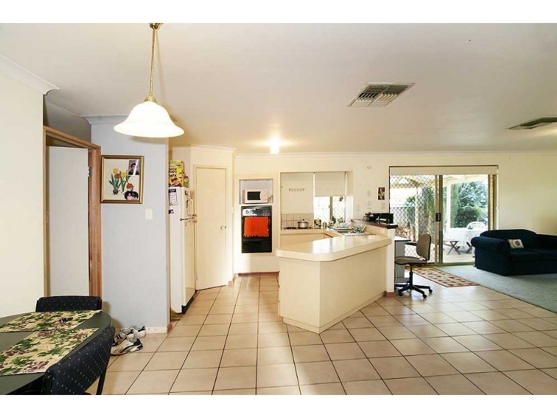 47 Dellar Road, Maddington WA 6109
