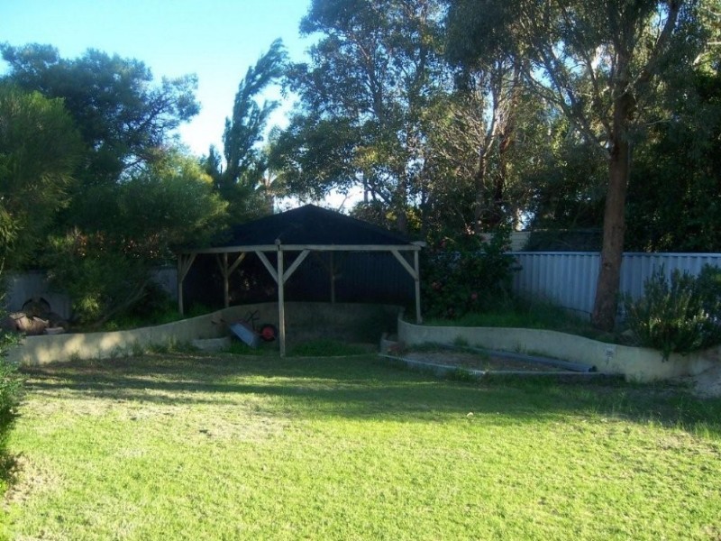 21 Kilmeston Court, Maddington WA 6109