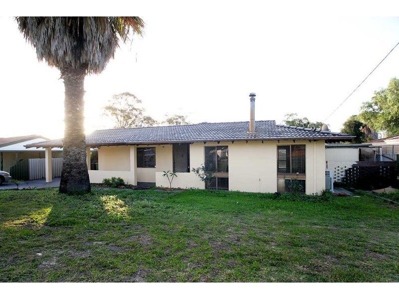 77 Hume Road, Thornlie WA 6108