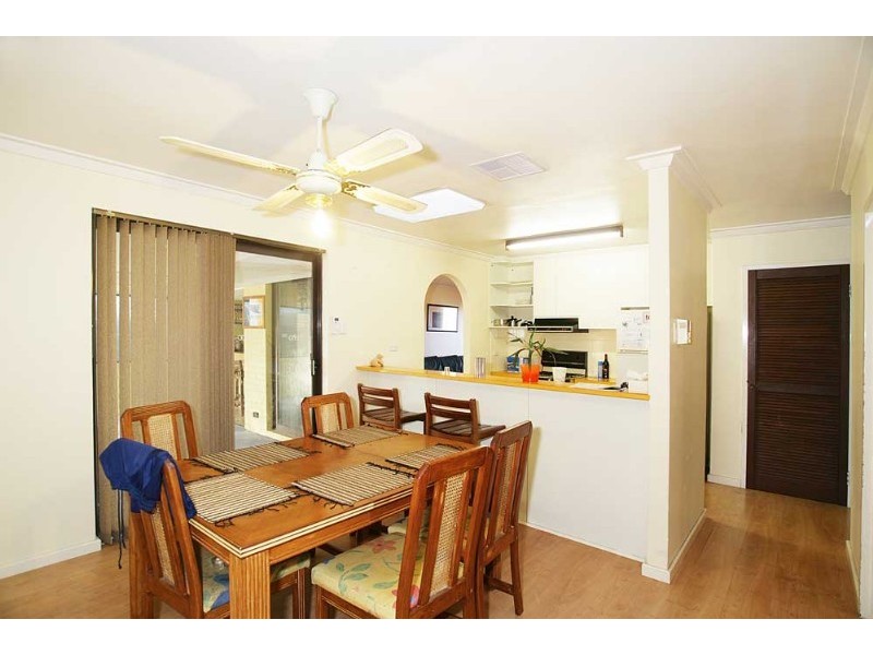 77 Hume Road, Thornlie WA 6108