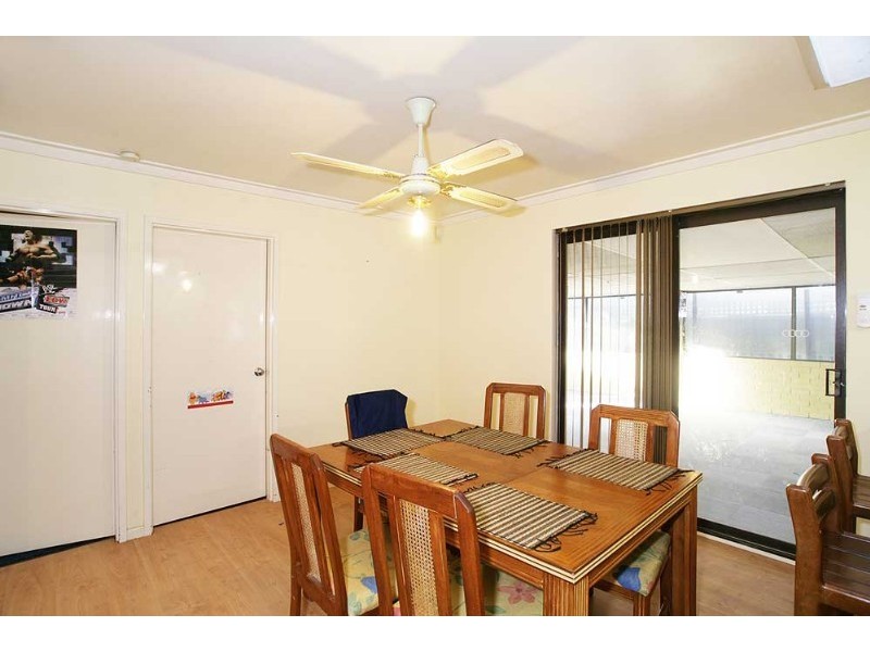 77 Hume Road, Thornlie WA 6108