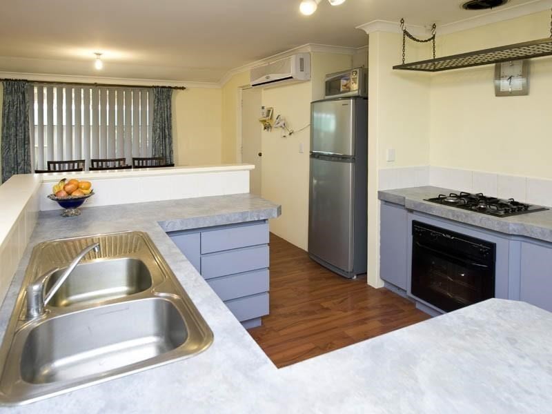 17 Starlet Court, Maddington WA 6109