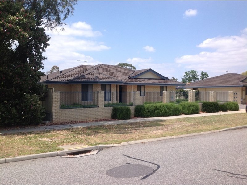 1/18 Evelyn Street, Gosnells WA 6110