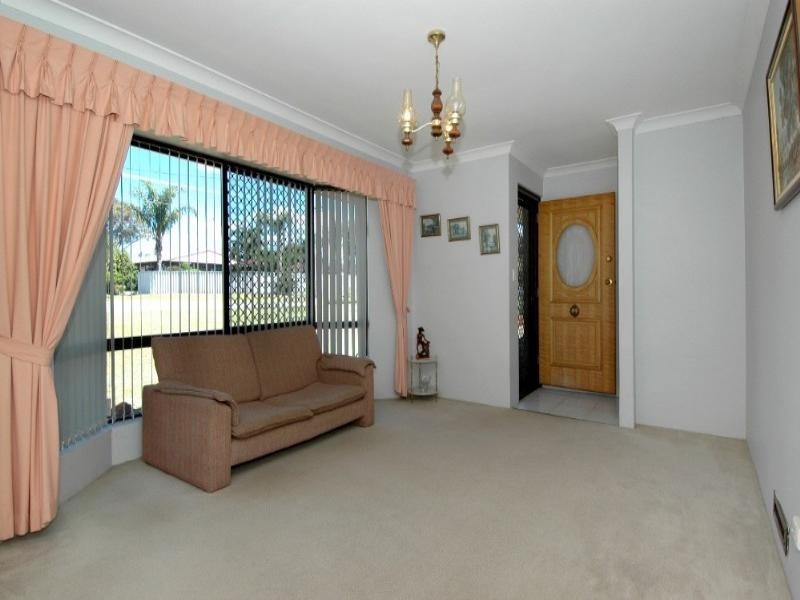 67 Murchison Way, Gosnells WA 6110
