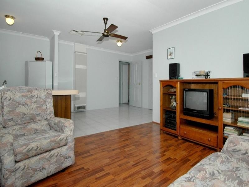 67 Murchison Way, Gosnells WA 6110