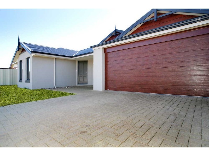 80 Sheffield Road, Wattle Grove WA 6107