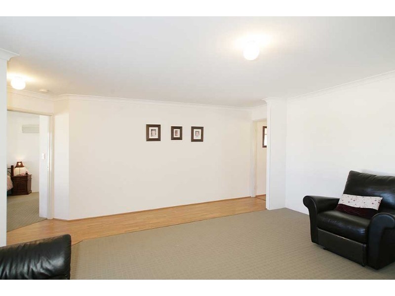 80 Sheffield Road, Wattle Grove WA 6107