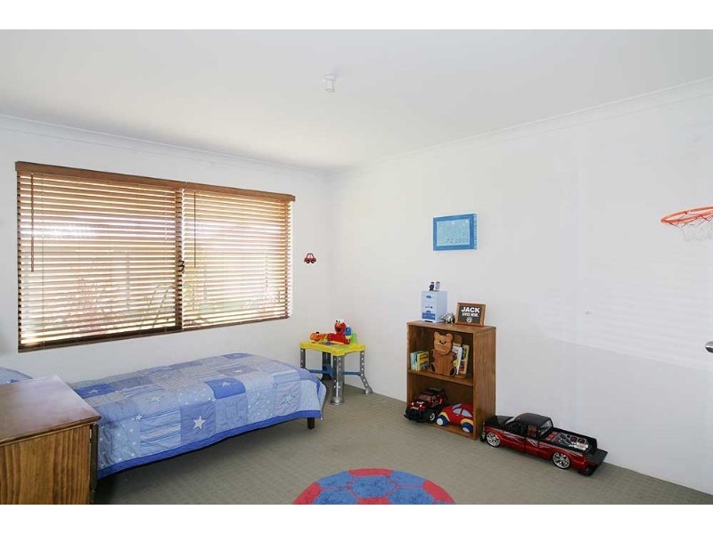 80 Sheffield Road, Wattle Grove WA 6107