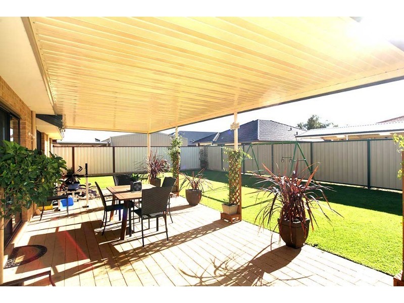 80 Sheffield Road, Wattle Grove WA 6107