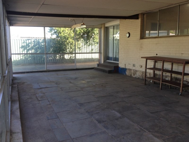 6 Rex Street, Gosnells WA 6110