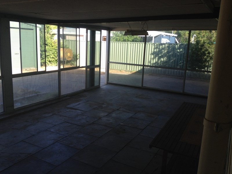 6 Rex Street, Gosnells WA 6110