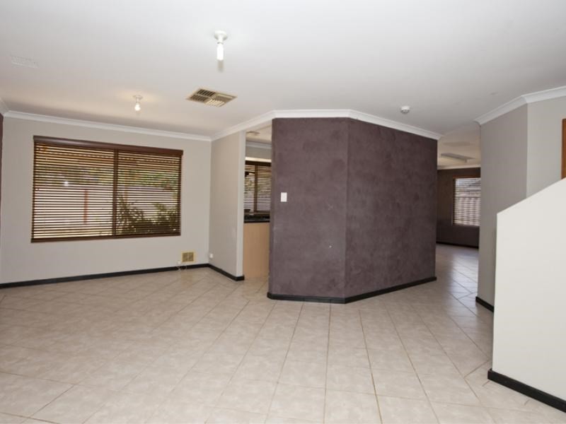 19 Banyo Court, Maddington WA 6109