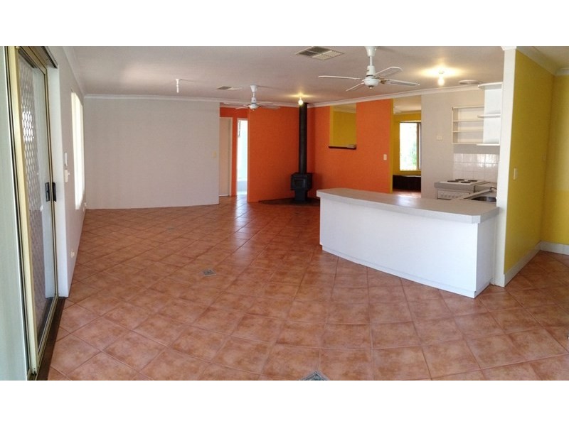 7 Ballard Place, Maddington WA 6109