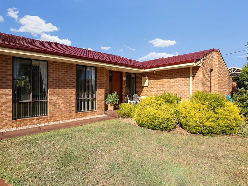 9 Bloom Court, Huntingdale WA 6110