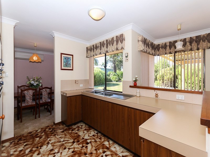 9 Bloom Court, Huntingdale WA 6110