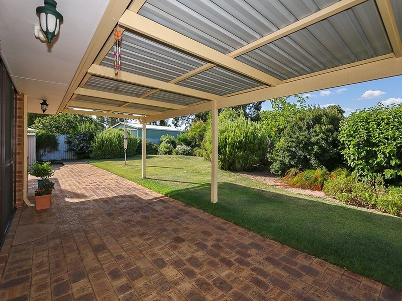 9 Bloom Court, Huntingdale WA 6110