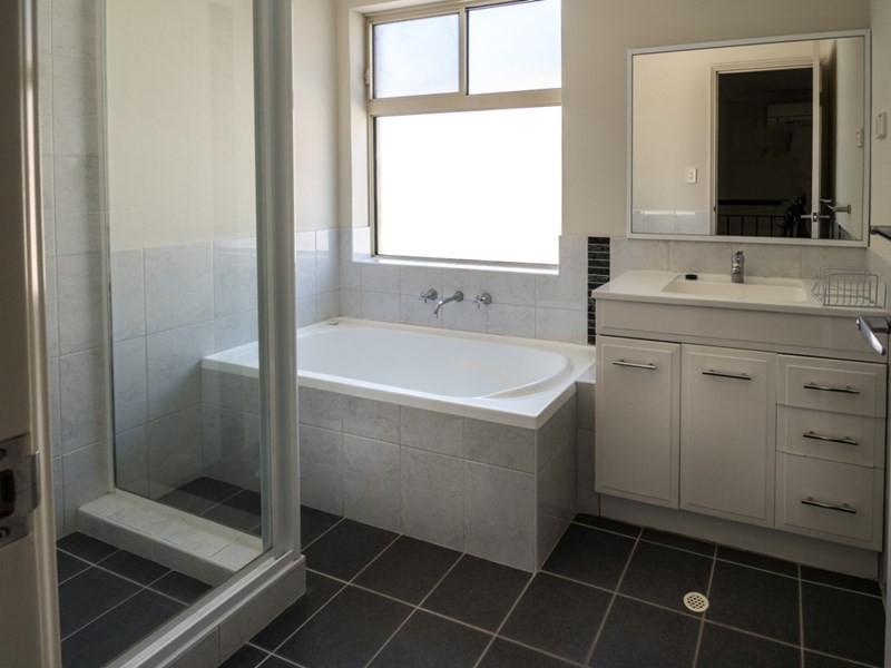 4a Morgan Street, Cannington WA 6107