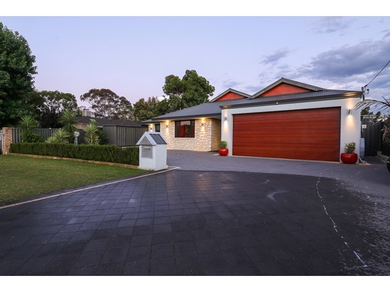 9 Bundalla Court, Kelmscott WA 6111