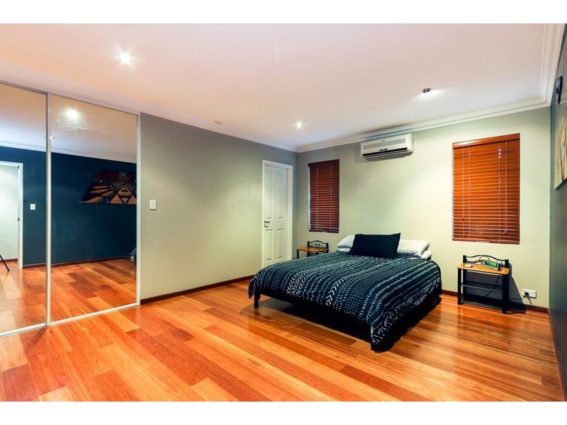 9 Bundalla Court, Kelmscott WA 6111