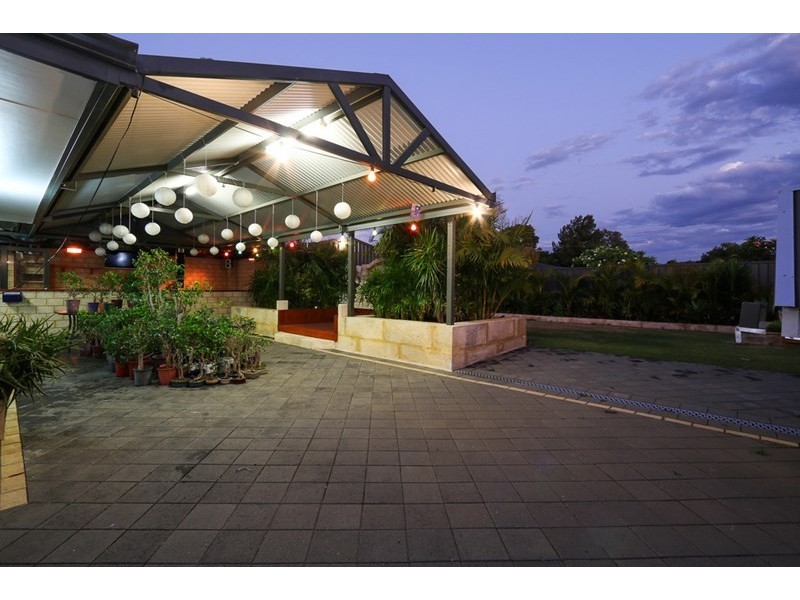 9 Bundalla Court, Kelmscott WA 6111