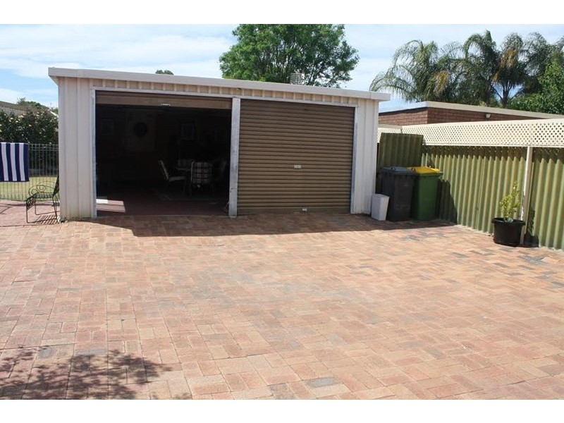 5 Durnsford Way, Camillo WA 6111