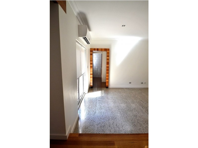 25 Cowan Street, Maddington WA 6109