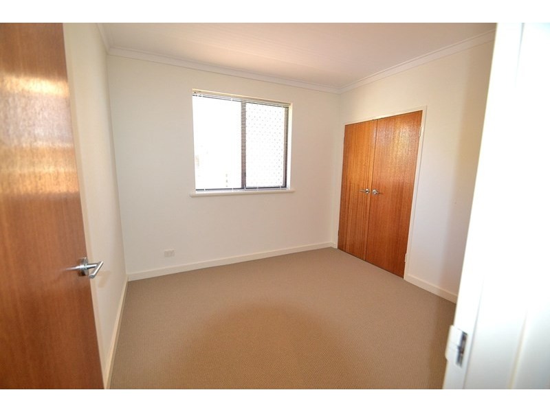 25 Cowan Street, Maddington WA 6109