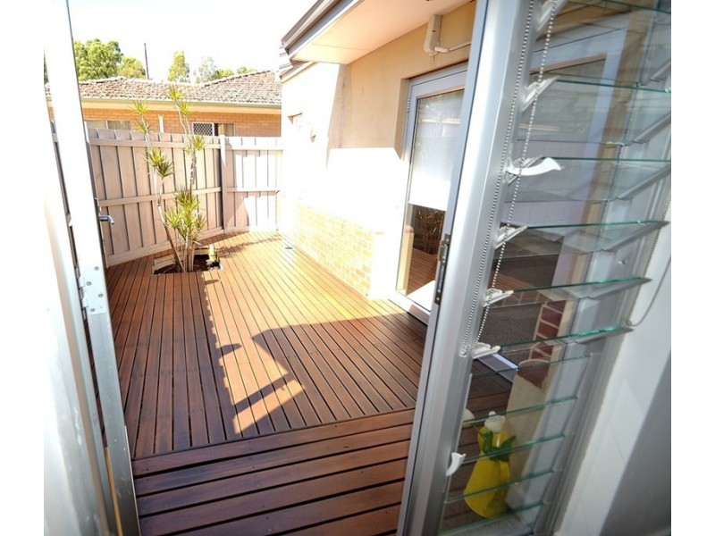 25 Cowan Street, Maddington WA 6109