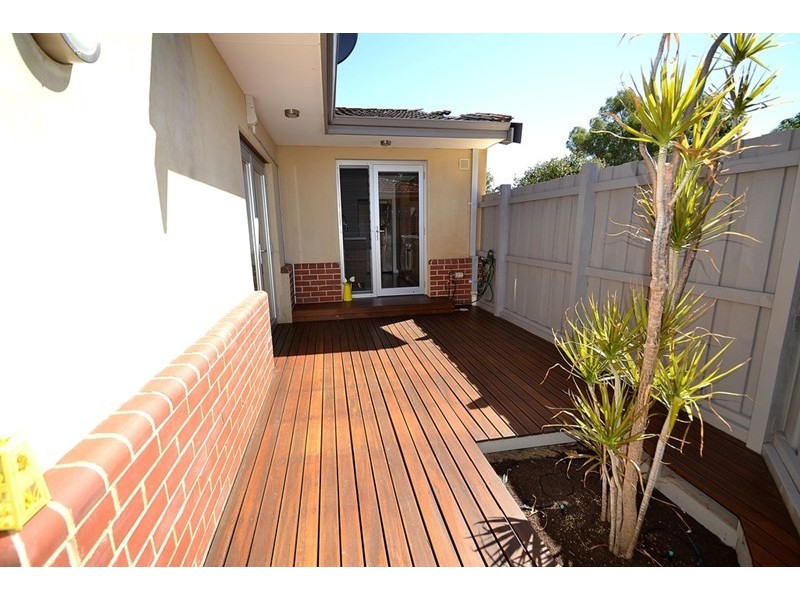 25 Cowan Street, Maddington WA 6109