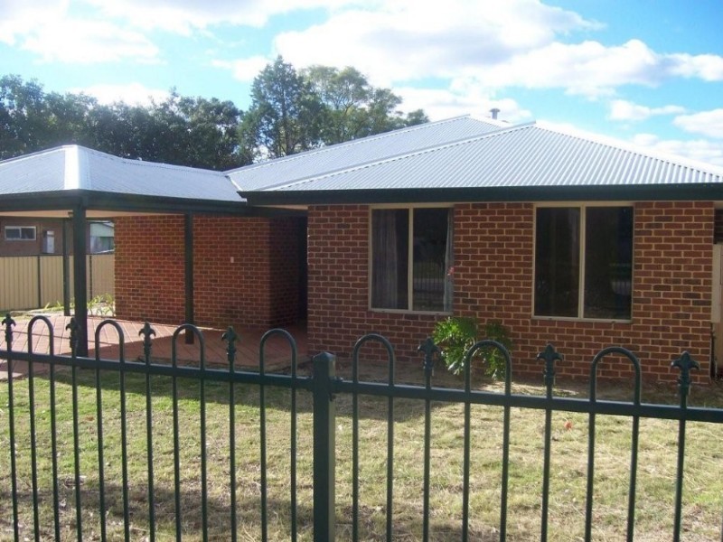 102 James Street, Gosnells WA 6110