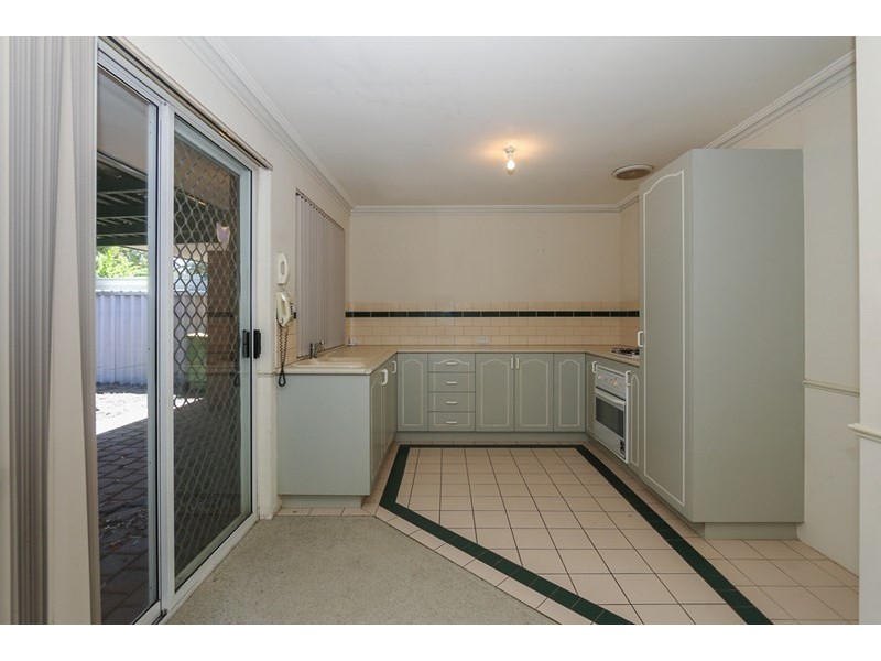 23/2 Glennis Close, Gosnells WA 6110