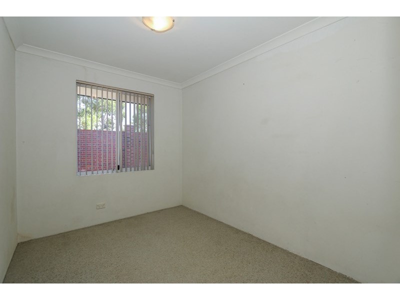 23/2 Glennis Close, Gosnells WA 6110