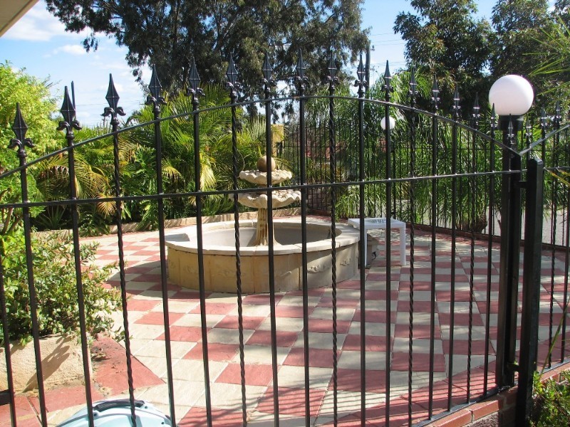 45 McNamara Drive, Thornlie WA 6108