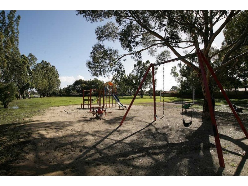 10A Kingsdown Road, Maddington WA 6109