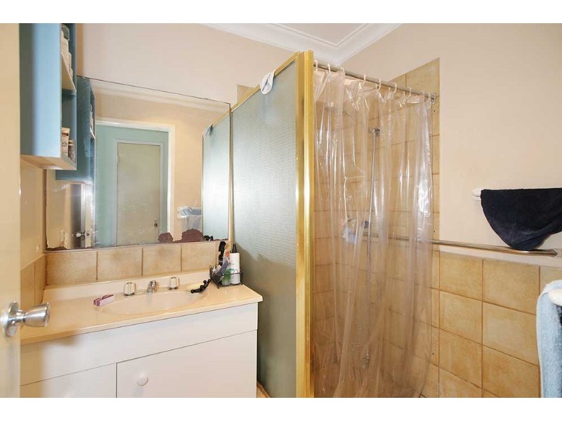 10A Kingsdown Road, Maddington WA 6109