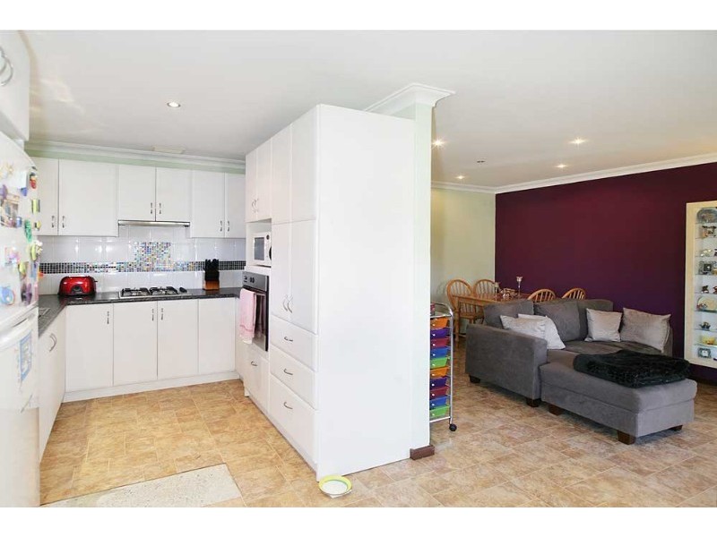 10A Kingsdown Road, Maddington WA 6109