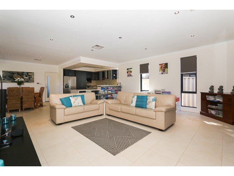 124B Attfield Street, Maddington WA 6109