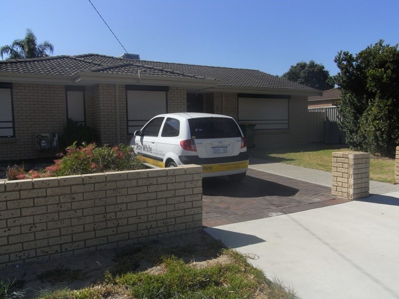 9 Seville Drive, Seville Grove WA 6112