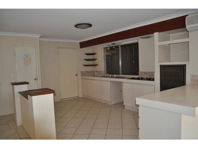 13 Emperor Close, Seville Grove WA 6112