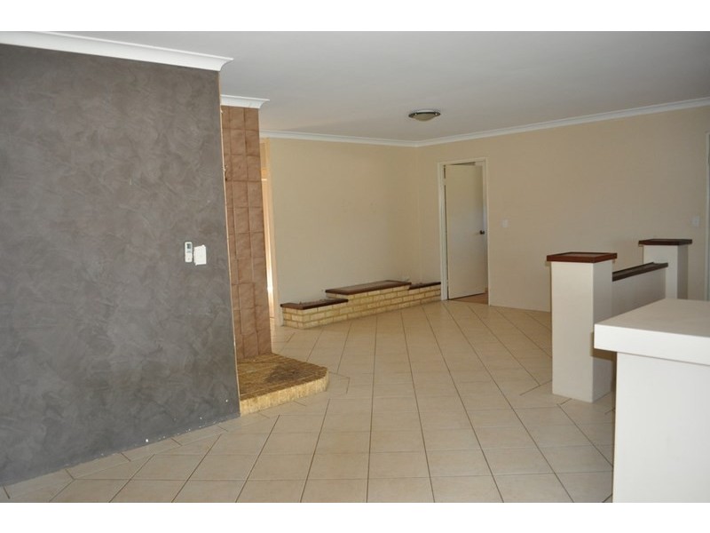 13 Emperor Close, Seville Grove WA 6112