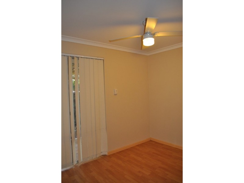 13 Emperor Close, Seville Grove WA 6112