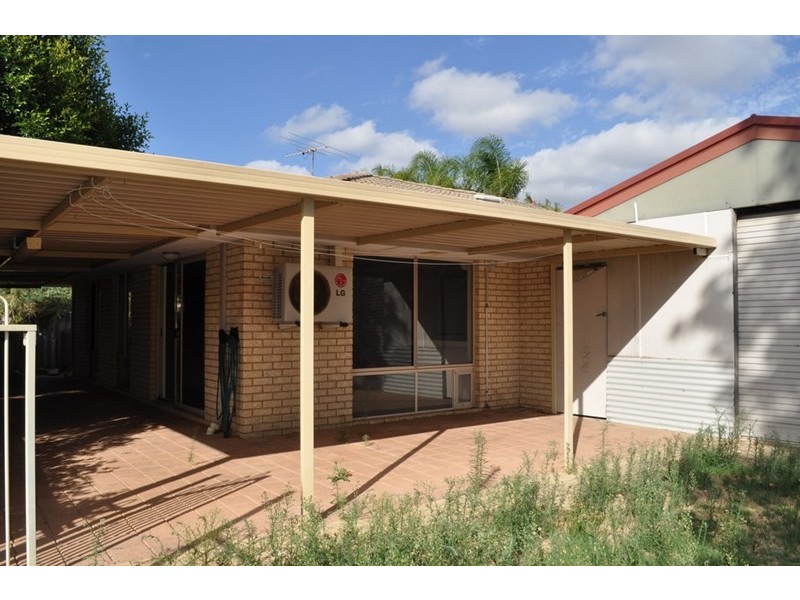 13 Emperor Close, Seville Grove WA 6112