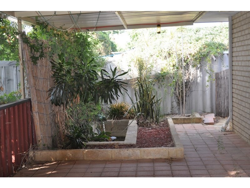 13 Emperor Close, Seville Grove WA 6112