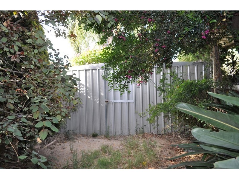 13 Emperor Close, Seville Grove WA 6112