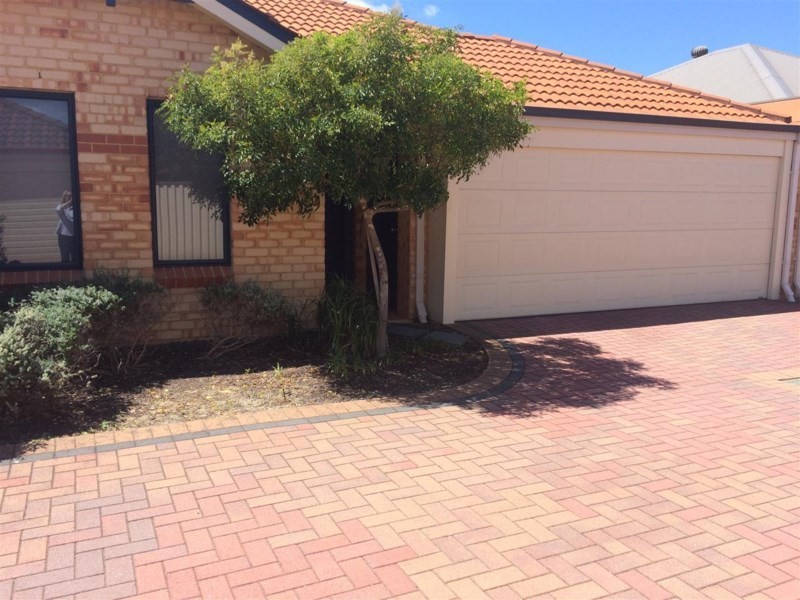 21/91 Lowanna Way, Armadale WA 6112