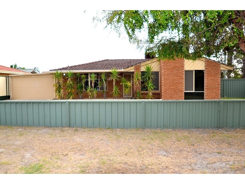 7 Lorikeet Way, Gosnells WA 6110