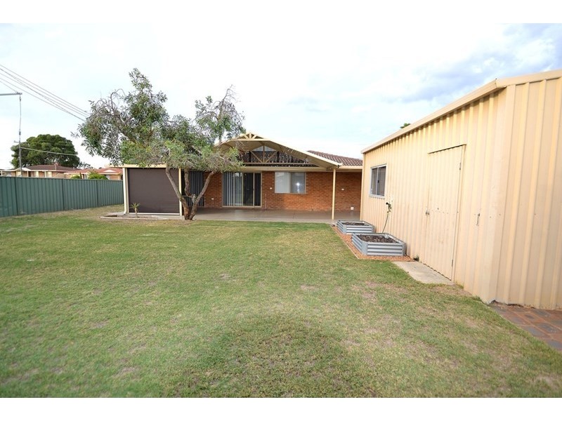 7 Lorikeet Way, Gosnells WA 6110