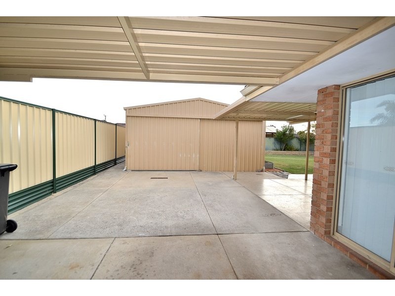 7 Lorikeet Way, Gosnells WA 6110